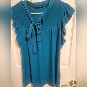 Sleeveless blouse